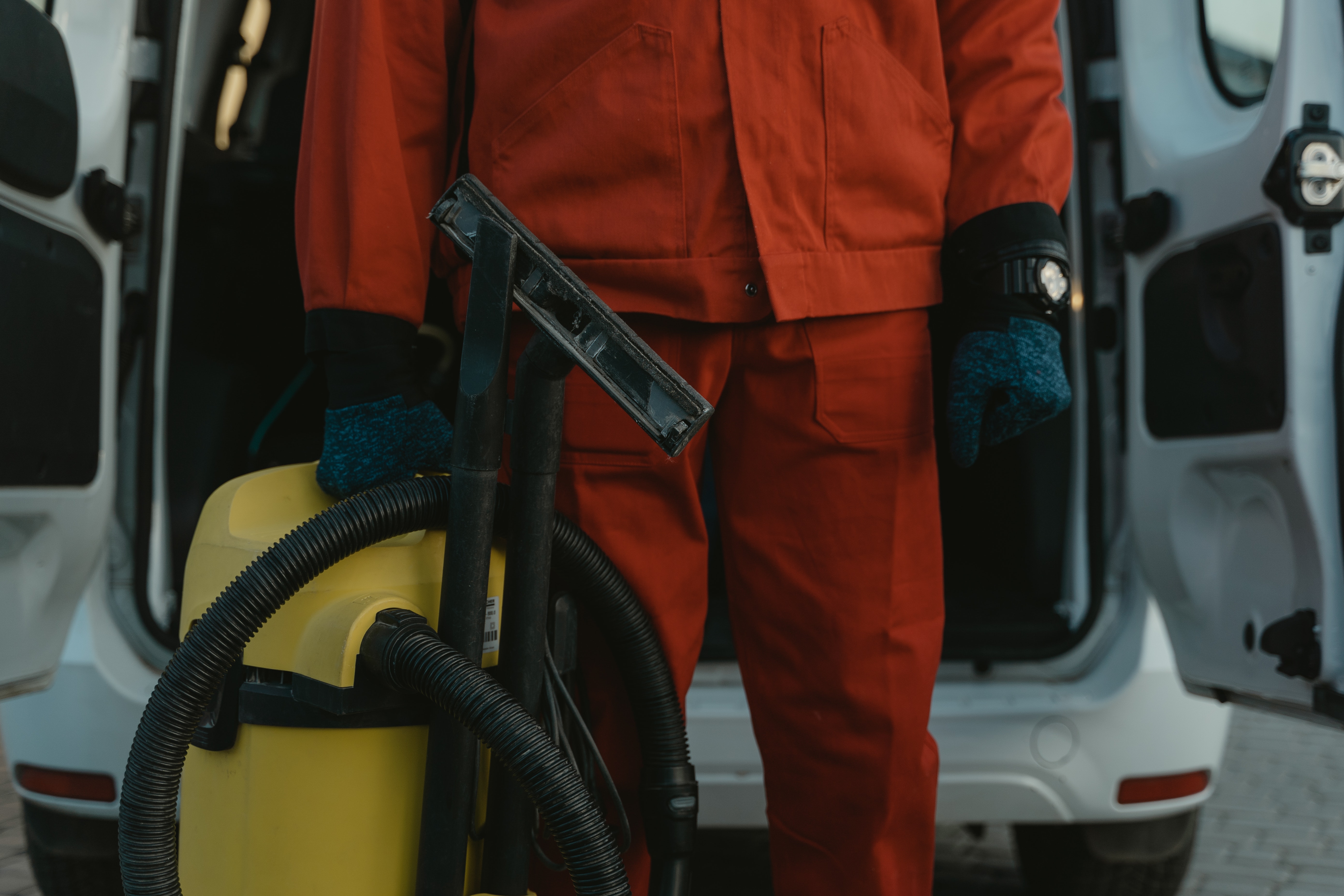 Detailer viewed alongside vaccum